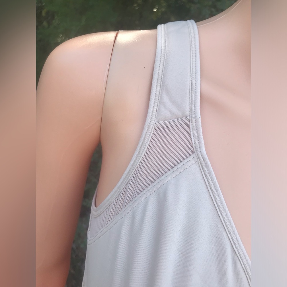 NWT Front-Closure Bra - Picture 12 of 15